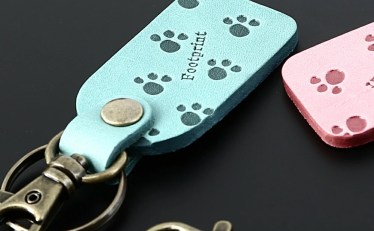 【350円】牛革 フットプリントキーホルダー