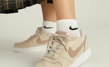 【4,290円】ナイキ エバノン LOW ウィメンズシューズ