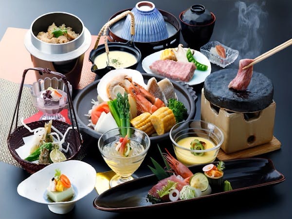 【夕朝食付 大人2名 税込5,000円】 石和温泉リブマックスリゾート 名湯石和温泉と甲州の旬を味わう季節の会席＜夕朝食付＞