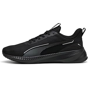 【53%OFF+10%OFF+ポイント6%】【実質2,545円】 プーマ ランニングシューズ フライヤー LITE3