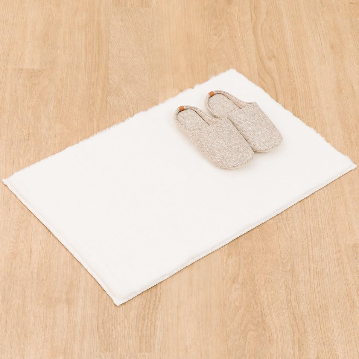 【60%OFF+ポイント10%】【実質1,083円】 ニトリ 滑り止め加工 フロアマット ウサギ3 50×80cm
